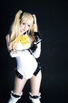 [Cosplay] (C95) Karin (sama) かりん(様) Garden rose (Dead or Alive)