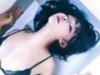 [Cosplay] 蠢沫沫 - 凝视