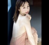 FRIDAY GOLD 小池里奈 魔法のヒップ！