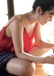 [Photobook] 2024.08.28 【電子版だけの特典カットつき】石浜芽衣1st 写真集 ひかっている