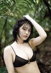 [Photobook] 2024.08.28 【電子版だけの特典カットつき】石浜芽衣1st 写真集 ひかっている