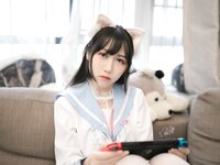 [Cosplay] 不呆猫 - 白色兔子JK