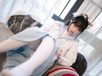 [Cosplay] 不呆猫 - 白色兔子JK