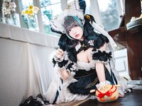 [Cosplay] 是一只熊仔吗 - 碧蓝航线 柴郡
