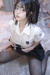 [Cosplay] yuuhui玉汇 – 电梯间尾行