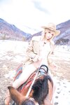 [Cosplay] 小和甜酒 - 骑马 猎人