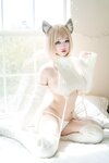 [Cosplay] 狐洛洛子 - 慵懒白猫