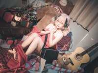 [Cosplay] 神沢永莉 - 请签收小春的礼物