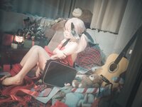 [Cosplay] 神沢永莉 - 请签收小春的礼物
