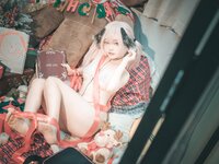 [Cosplay] 神沢永莉 - 请签收小春的礼物