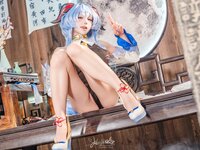 黏黏团子兔 (咬一口兔娘) - 2024年11月 循循守月 甘雨 [76P1V-1.92GB]