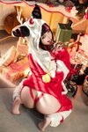 [Cosplay] Umeko J - Juri Han Xmas Street Fighter