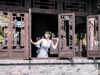 [Cosplay] Kyokyo 沉迷汉堡王 - Hanbao King's Robe 汉堡王旗袍