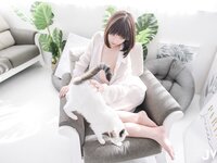 [JVID] Ruru茹茹 - 【H級豪巨乳】寄宿家中的前同事－茹茹，一早醒來就衣衫不整！豪乳在眼前晃的我頭好暈啊～～～