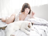 [JVID] Ruru茹茹 - 【H級豪巨乳】寄宿家中的前同事－茹茹，一早醒來就衣衫不整！豪乳在眼前晃的我頭好暈啊～～～