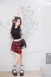 [JVID] 寶寶 - 房东女儿爱上大叔房客 32F天然水滴奶 相约见面脱光求爱