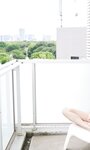 [Photobook] 【デジタル限定】片山萌美写真集「街に生きる」 (週プレ PHOTO BOOK)