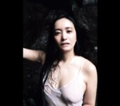 FRIDAY GOLD 脊山麻理子 衝撃のバストトップ解禁！