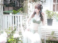 [Cosplay] 鹿八岁 - 小鹿的秘密花园