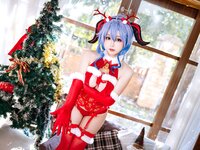 [Cosplay] Cosplay 日奈娇 - 甘雨圣诞