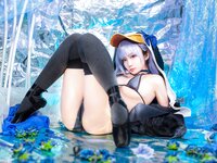 [Cosplay] LoLiSAMA 洛璃 - Swimsuit Lily 水着莉莉丝