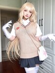 [Cosplay] 贝贝琪 Becky 食蜂
