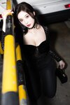 [Cosplay] 杨晨晨 - 黑色牛仔裤