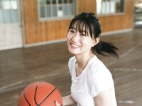 [Photobook] 2020.11.25 上西怜ファースト写真集 『水の温度』