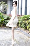 [Cosplay] 杨晨晨 - 浅色露肩连衣短