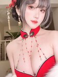 [Cosplay] 三度 69 - 红丝绒旗袍