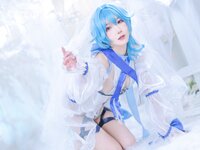 [Cosplay] Abaorabbit 阿包也是兔娘 - Coronation Picture Eula 加冕图 优菈