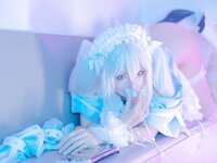 [Cosplay] Chun Momo 蠢沫沫 - Blue Light 水色