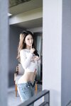 [Cosplay] 唐安琪 户外牛仔裤写真