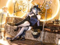 [Cosplay] 屿鱼 - 金装猫猫头