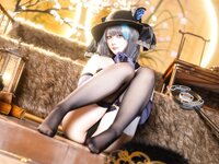 [Cosplay] 屿鱼 - 金装猫猫头