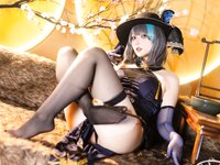 [Cosplay] 屿鱼 - 金装猫猫头