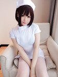 [Cosplay] Nyako 喵子 - Nurse selfie 护士自拍