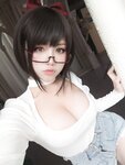 [Cosplay] Yixiao 一笑芳香沁 - Date with a senior 与学长的约会