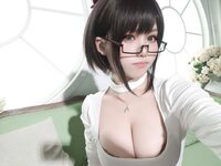 [Cosplay] Yixiao 一笑芳香沁 - Date with a senior 与学长的约会