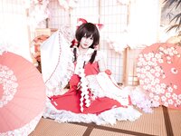 [Cosplay] Poppa Chan - Reimu Hakurei
