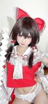 [Cosplay] Poppa Chan - Reimu Hakurei