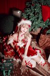 [Cosplay] PingPing - Emma Xmas NIKKE
