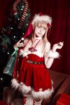 [Cosplay] PingPing - Emma Xmas NIKKE