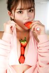 [CRAZY GIANT] BANI - Strawberry Vibes