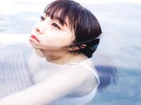 [Photobook] 2017.11.26 乃木坂46 与田祐希ファースト写真集『日向の温度』