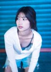 [Photobook] 2024.12.19 山下エミリー1st写真集「SHY」
