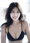 [Photobook] 2024.12.19 山下エミリー1st写真集「SHY」