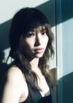 [Photobook] 2024.12.19 山下エミリー1st写真集「SHY」