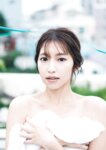 [Photobook] 2024.12.19 山下エミリー1st写真集「SHY」