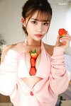 [CRAZY GIANT] Bani – Strawberry Vibes